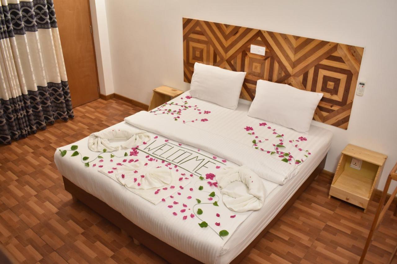 Seena Inn Fulidhoo Bagian luar foto